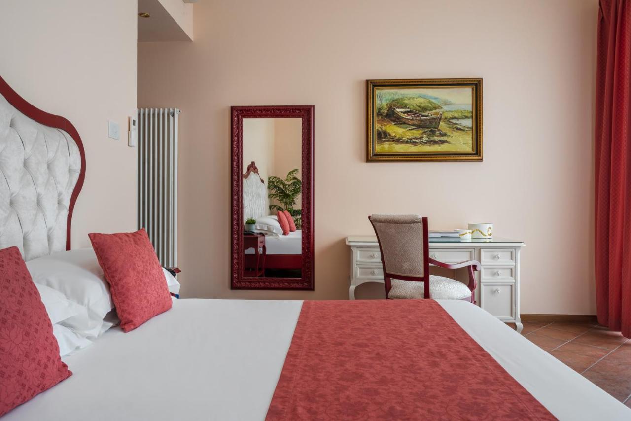 Hotel Mayer&Splendid Desenzano del Garda Eksteriør billede